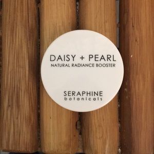 Daisy + Pearl Natural Radiance Booster